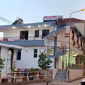 Hotel Center, Sarande
