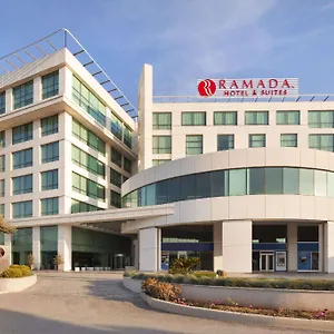 Hotel Ramada & By Wyndham Izmir ****