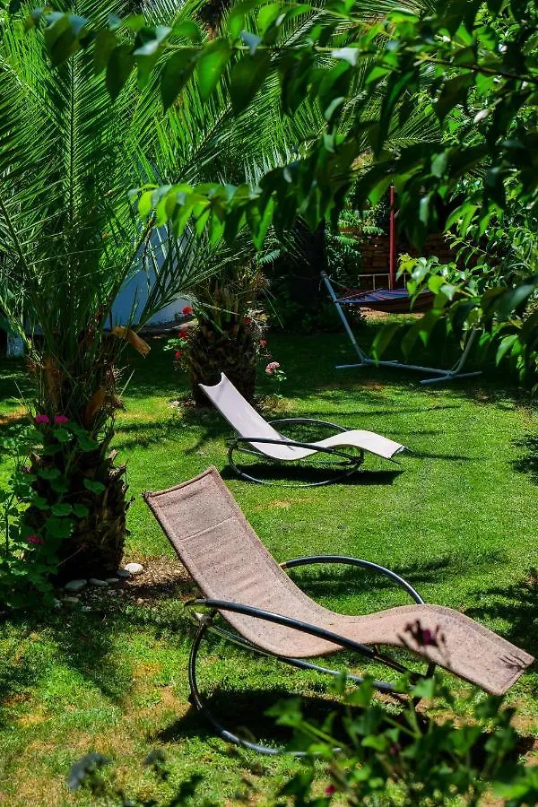 Villa Green Garden Saranda 4*,