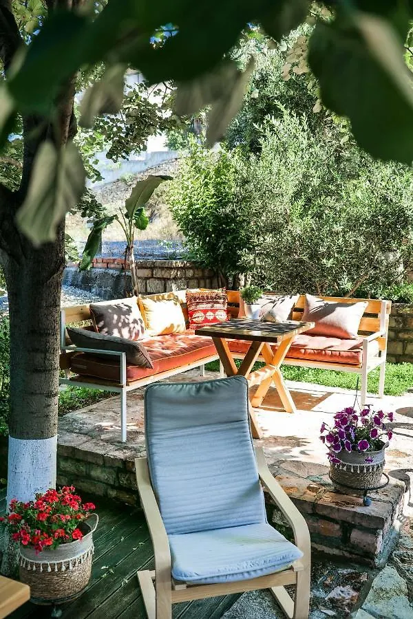 Villa Green Garden Saranda Hotel